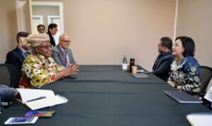121022-Bilateral-Meeting-with-Director-General-of-WTO-L-2 (1)