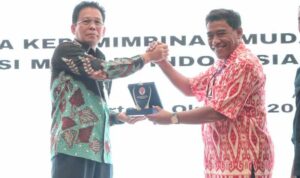 1358Pimpinan-KPK-Johanis-Tanak-Nilai-Program-PKPMN-Kemenpora-Bagus-Untuk-Mencetak-Pemimpin-Muda-Indonesia (1)