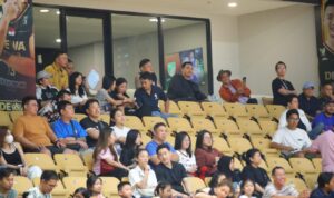 7542Menpora-Dito-Saksikan-Serunya-Laga-IBL-2024-antara-Dewa-United-vs-Amartha-Hangtuah