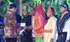 jokowi-SK-Tora (1)