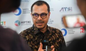 kominfo-wamen-nezar-patria-AIIS-2024-ANH-4
