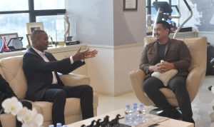4306Terima-Pelatih-Baru-Timnas-Indonesia--Menpora-Dito--Patrick-Kluivert-Antusias-Bawa-Prestasi-Sepak-Bola-Indonesia-ke-Pentas-Dunia