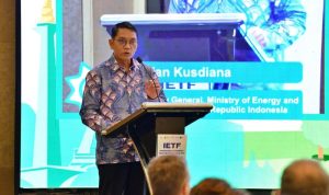 arsip-berita-resmi-luncurkan-ietf-indonesia-komitmen-percepat-transisi-energi-bersih-60cbbgn (1)