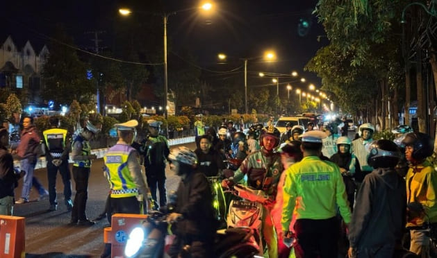 Polres Kediri Kota menggelar operasi KRYD Cipta Kondisi.