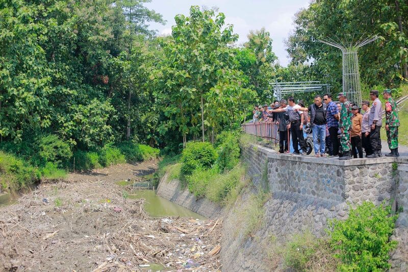 Dam Asem Tropong di Desa Tatung, Kecamatan Balong, Kabupaten Ponorogo.