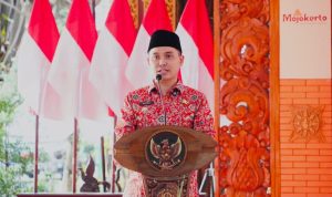 Bupati Mojokerto, Muhammad Al Barra.