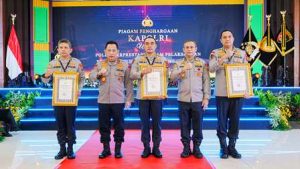 Polda Jatim meraih tiga penghargaan dalam Rakernis SDM Polri Tahun Anggaran 2025 di Aula Bareskrim Polri, Jakarta Selatan.
