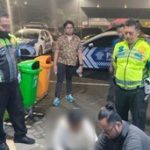 Gabungan tim dari Satuan PJR Direktorat Lalu Lintas Polda Jawa Timur dan BNNP Jatim berhasil menggagalkan upaya penyelundupan 7 kilogram sabu-sabu di ruas Tol Surabaya-Mojokerto.