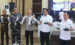 Konferensi pers yang digelar oleh Polres Pacitan.