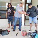 Pelaku yang diamanan polisi.