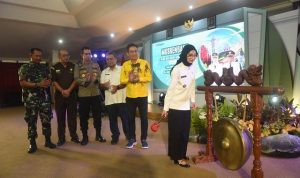 Wali Kota Kediri, Vinanda Prameswati, resmi membuka Musrenbang RPJMD Kota Kediri untuk periode 2025-2030 di Ruang Joyoboyo Balaikota Kediri.