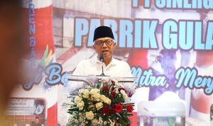 Wakil Wali Kota Kediri, Qowimuddin Thoha, menghadiri acara Selamatan Buka Giling PG Pesantren Baru di Lapangan Tenis PG Pesantren Baru.