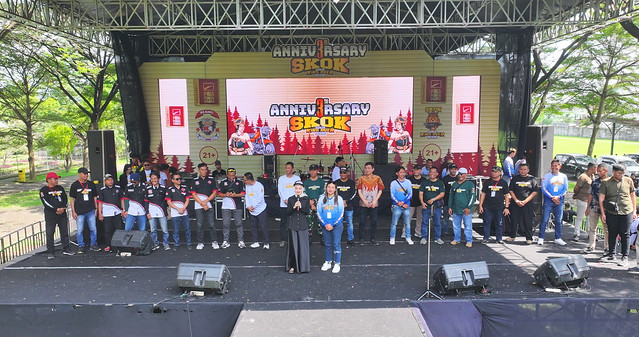 Wali Kota Kediri, Vinanda Prameswati, menghadiri perayaan ulang tahun ke-3 komunitas SKOK di Tirtayasa Park. (Foto: Pemkot Kediri)