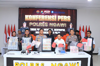 Konferensi pers yang digelar oleh Polres Ngawi.