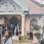 Pengamanan gereja oleh Polres Tulungagung.