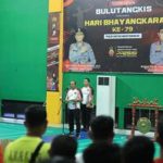 Kapolda Jawa Timur Irjen Pol. Nanang Avianto, membuka secara resmi turnamen bulutangkis Kapolda Jatim Cup 2025. (Foto: Polda Jatim)