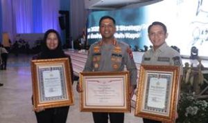 Penerimaan penghargaan oleh Polresta Sidoarjo.