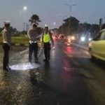 Ditlantas Polda Jawa Timur bersama Satlantas Polres Pasuruan telah memproses TKP kecelakaan truk yang menabrak sejumlah kendaraan di traffic light Exit Tol Purwodadi, Kabupaten Pasuruan.