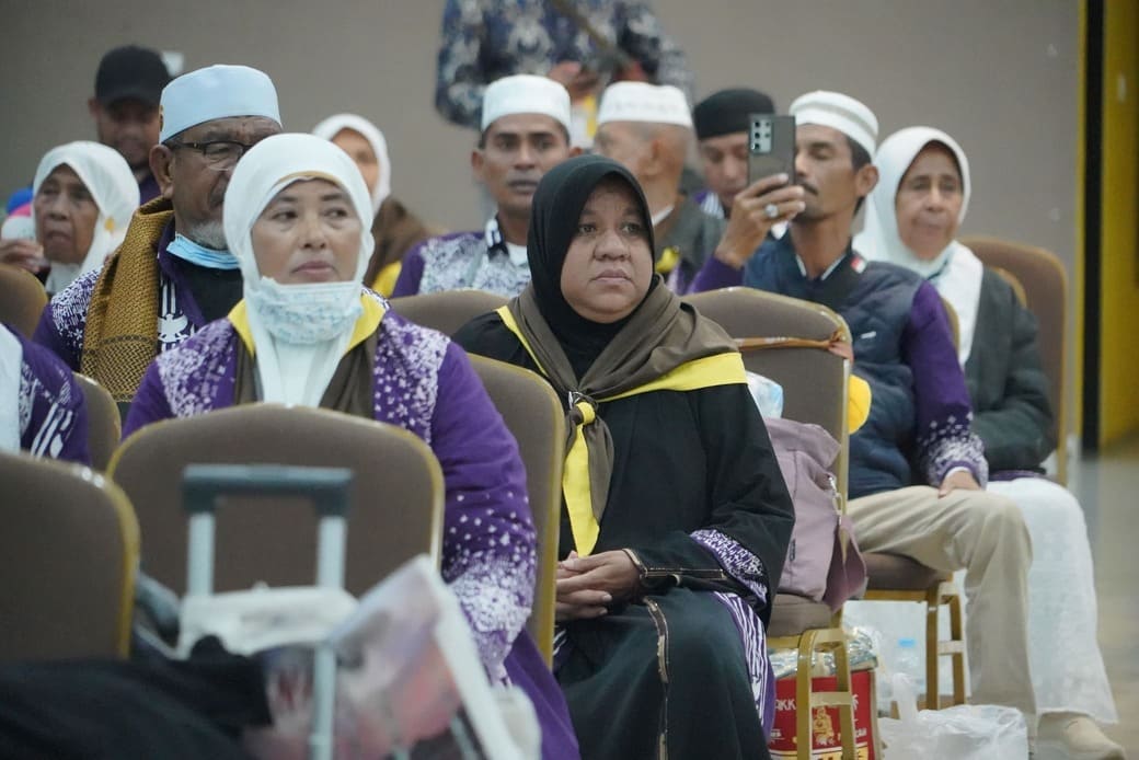 Jemaah haji di Debarkasi Surabaya. (Foto: Humas Kanwil Kemenag Jatim)