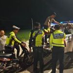 Menindaklanjuti laporan warga terkait aksi balap liar yang meresahkan, jajaran Polres Lamongan melaksanakan Patroli Harkamtibmas pada Jumat malam (25/7/2025), dimulai pukul 23.00 WIB hingga dini hari.