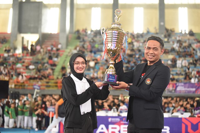 Wali Kota Kediri, Vinanda Prameswati, menghadiri pembukaan Indonesia Challenge Taekwondo Championship Piala Kemenpora RI 2025 di GOR Jayabaya. (Foto: Pemkot Kediri)