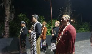 Kirab Panji Pusaka Desa Plosorejo, digelar setiap malam Jumat Suro. (Foto: Istimewa)
