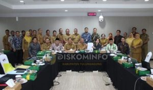 Bupati Tulungagung, H. Gatut Sunu Wibowo, beserta Wakil Bupati H. Ahmad Baharudin, SM., turut serta dalam rakor yang diselenggarakan KPK RI di Jakarta.