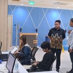 PT KAI (Persero) Daop 8 Surabaya memberikan pendampingan kepada dua penumpang KA Sancaka relasi Yogyakarta–Surabaya Gubeng yang menjadi korban dalam insiden pelemparan batu.