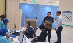 PT KAI (Persero) Daop 8 Surabaya memberikan pendampingan kepada dua penumpang KA Sancaka relasi Yogyakarta–Surabaya Gubeng yang menjadi korban dalam insiden pelemparan batu.