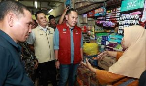 Satgas Pangan Ditreskrimsus Polda Jatim bersama Disperindag Jatim, Dinas Pertanian Jatim, serta Perum Bulog Kanwil Jatim melakukan pengecekan harga kebutuhan pokok di sejumlah pasar.