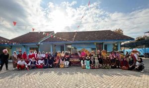 Pawai lansia di Tulungagung.