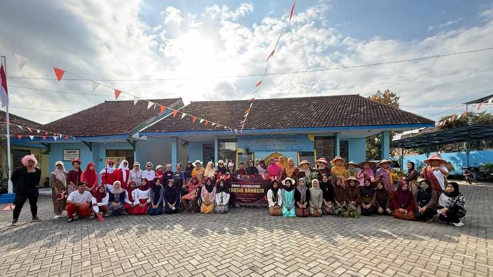 Pawai lansia di Tulungagung.