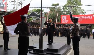 Polres Tulungagung menggelar upacara bendera dalam rangka memperingati HUT ke-80 Kemerdekaan Republik Indonesia di halaman Mapolres.