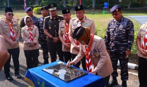 Gubernur Jawa Timur, Khofifah Indar Parawansa meresmikan Candi Ujung Galuh yang berada di Penjagaan Candi Mako Koarmada II.
