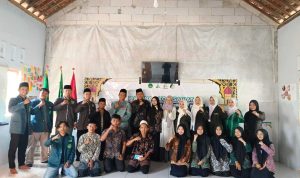 5ed1581a-851a-4304-a015-d84d57b6b1c8 Foto Bersama Panitia MASORA PK IPNU IPPNU UNU Blitar. (Foto: Kiriman Panitia)